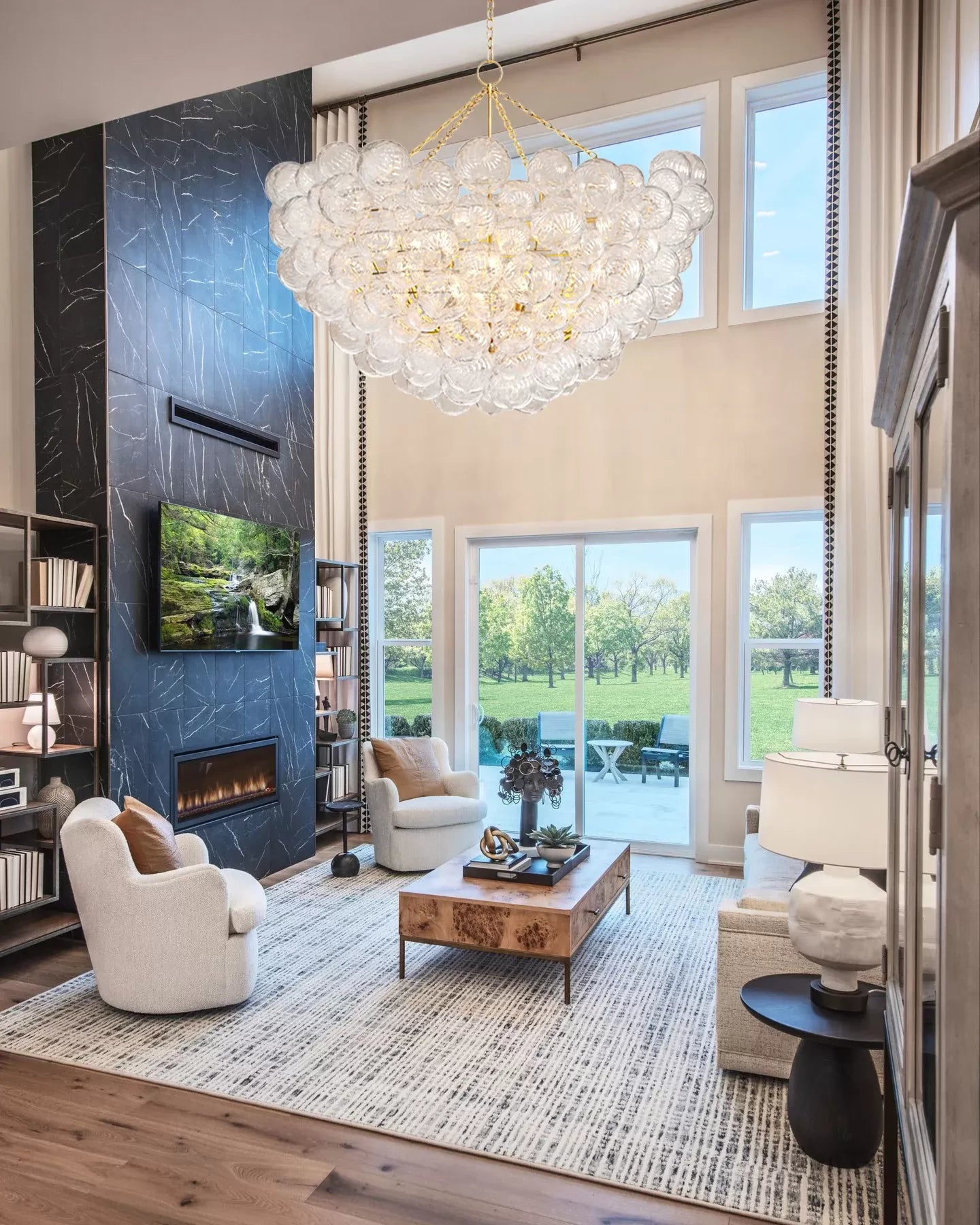 FALIA ROUND CHANDELIER