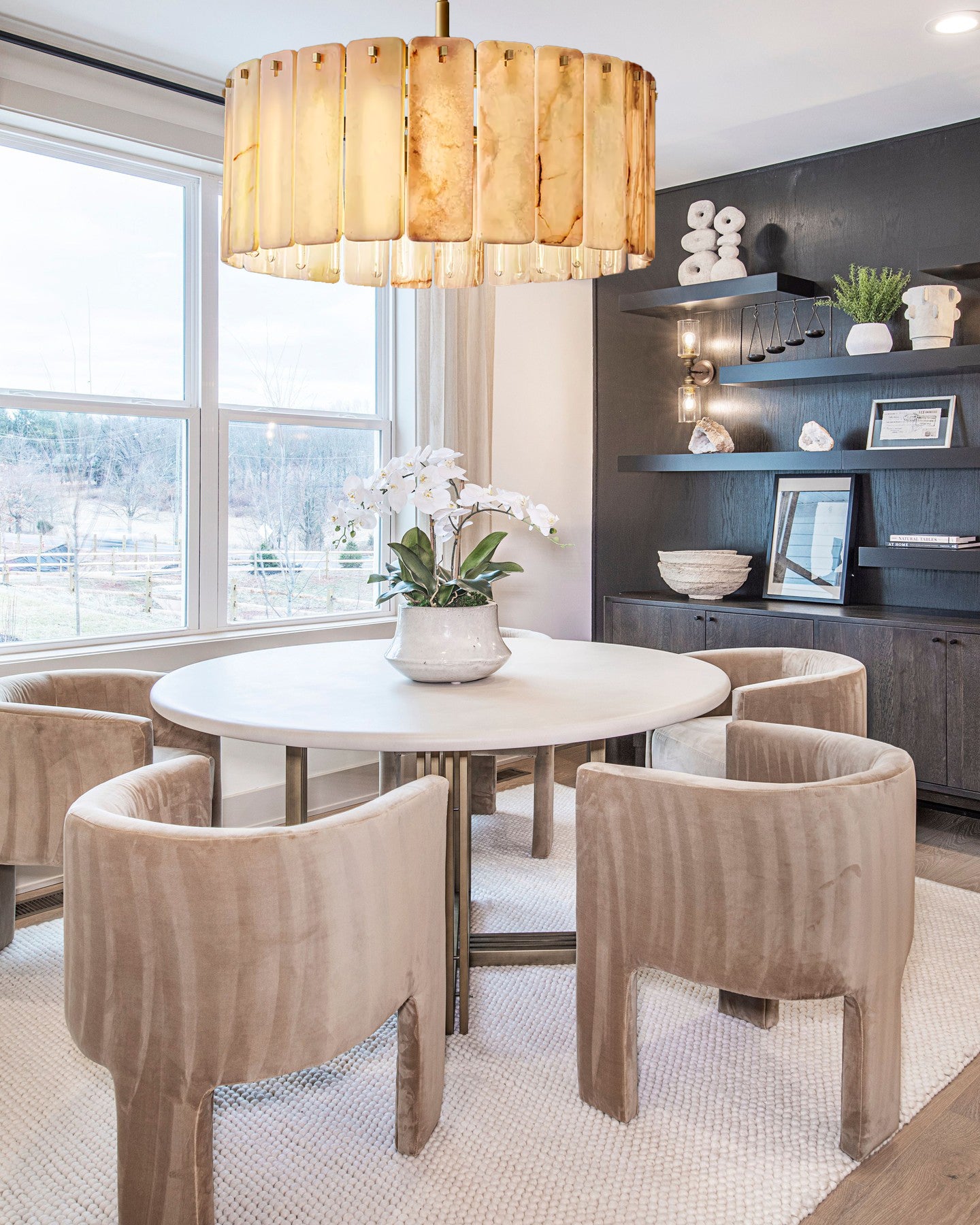 Calamettea Onyx Round Chandelier