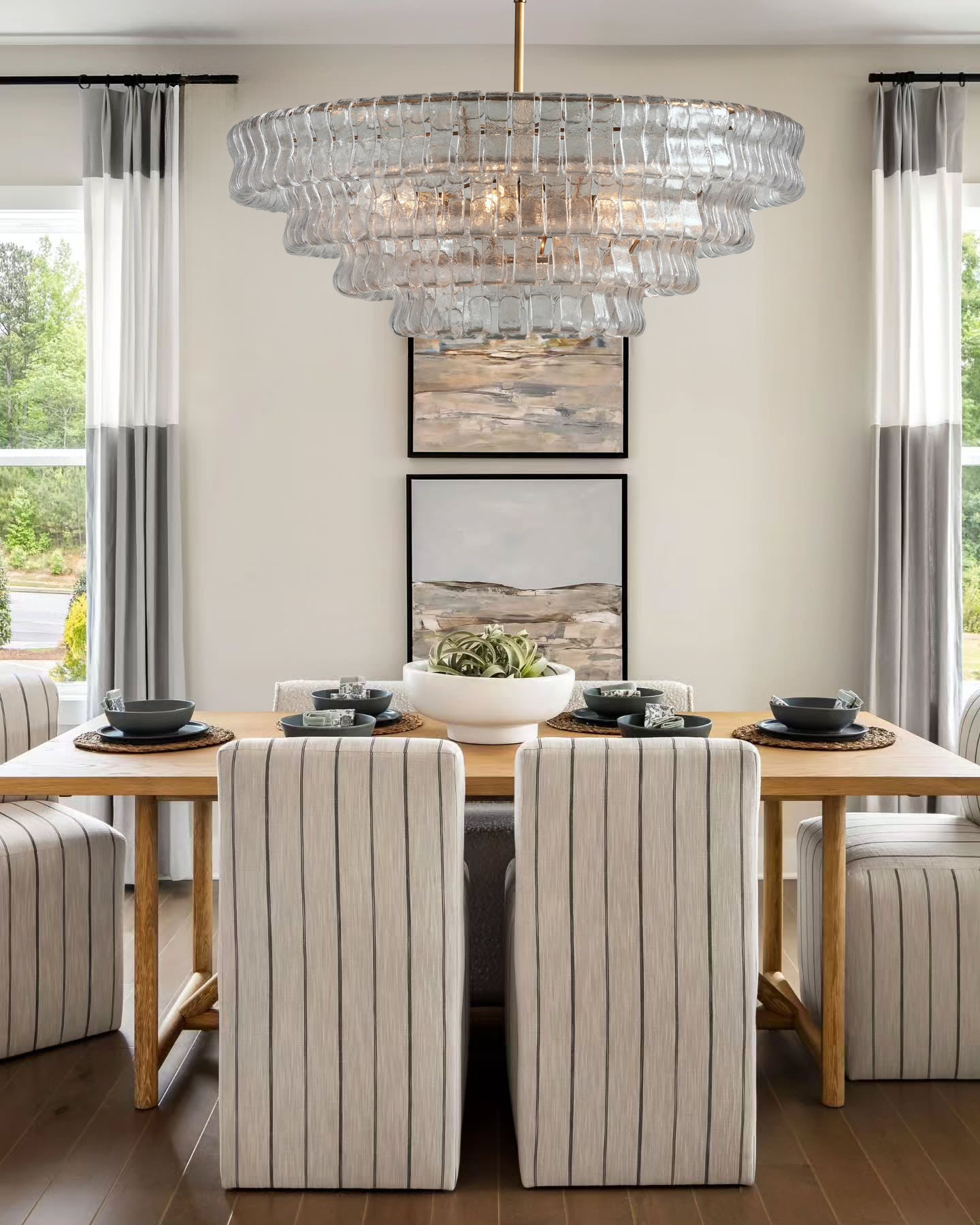 Ghiaccio Smoke Class Round Chandelier 24"36"48"60"