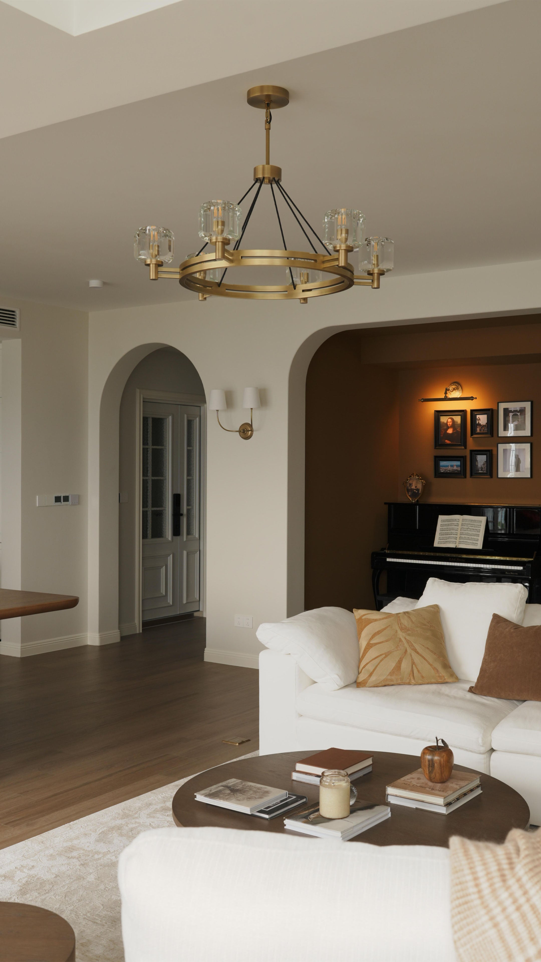 Demaretish Round Chandelier
