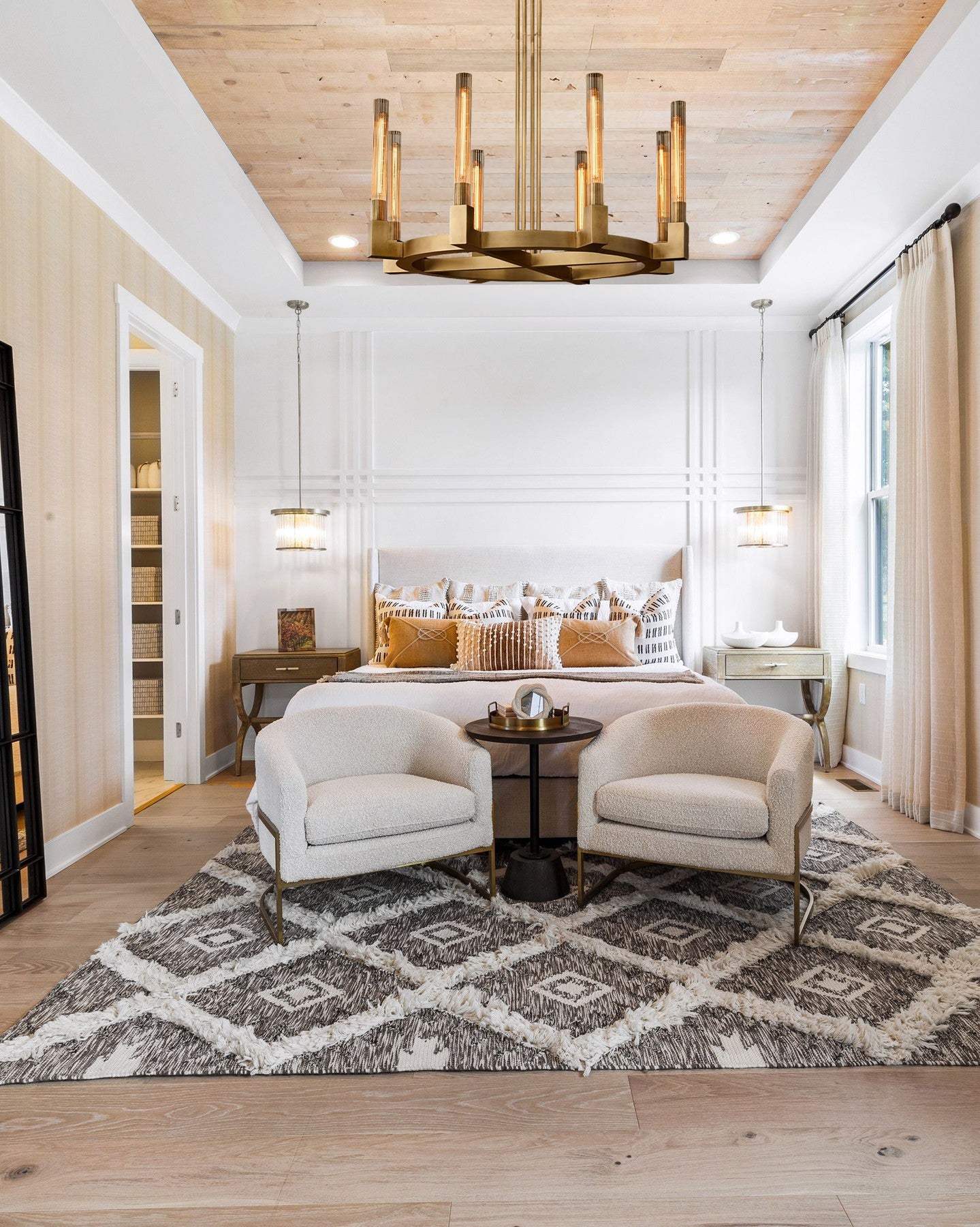 Cannelet Round Chandelier