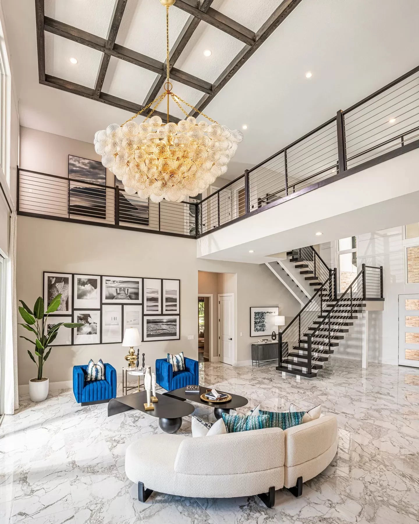 FALIA ROUND CHANDELIER